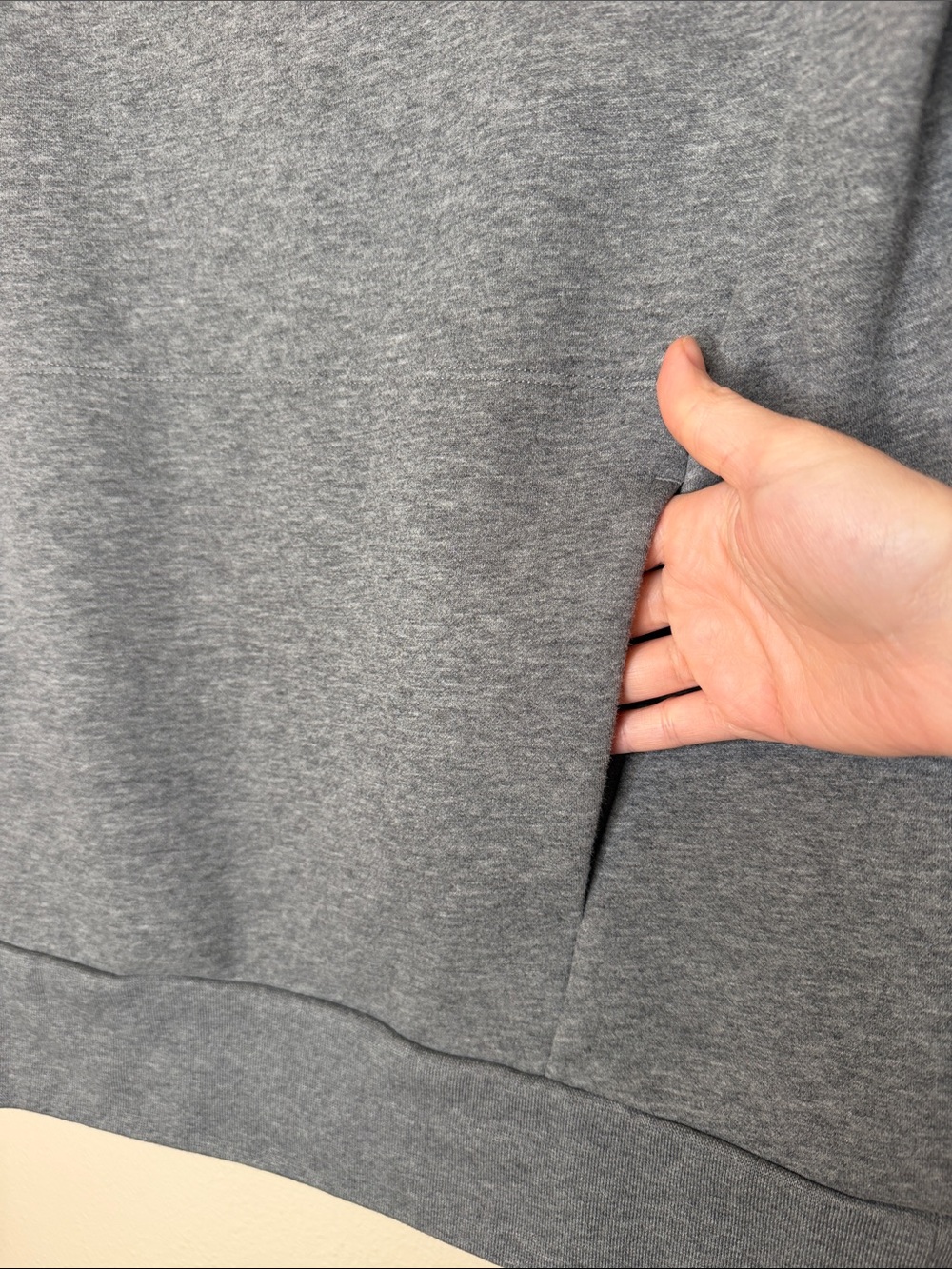 FABLETICS Sweatshirt - Picture 3 of 4